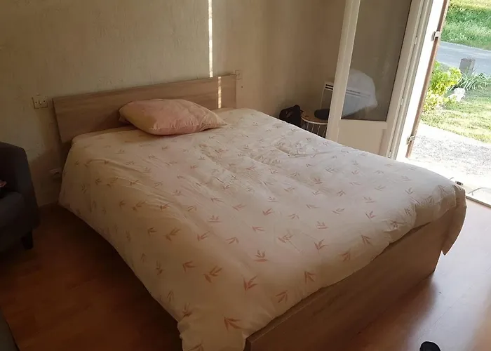 Maison Andinette Nyaraló Blis-et-Born